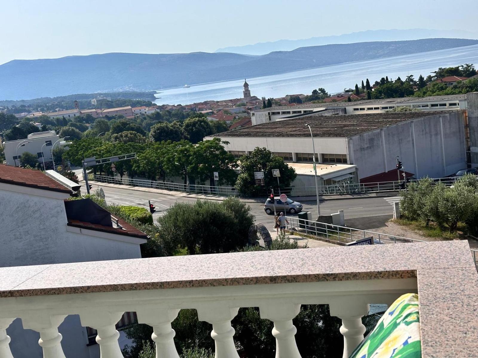 Apartmani Djurda Krk Town Eksteriør bilde