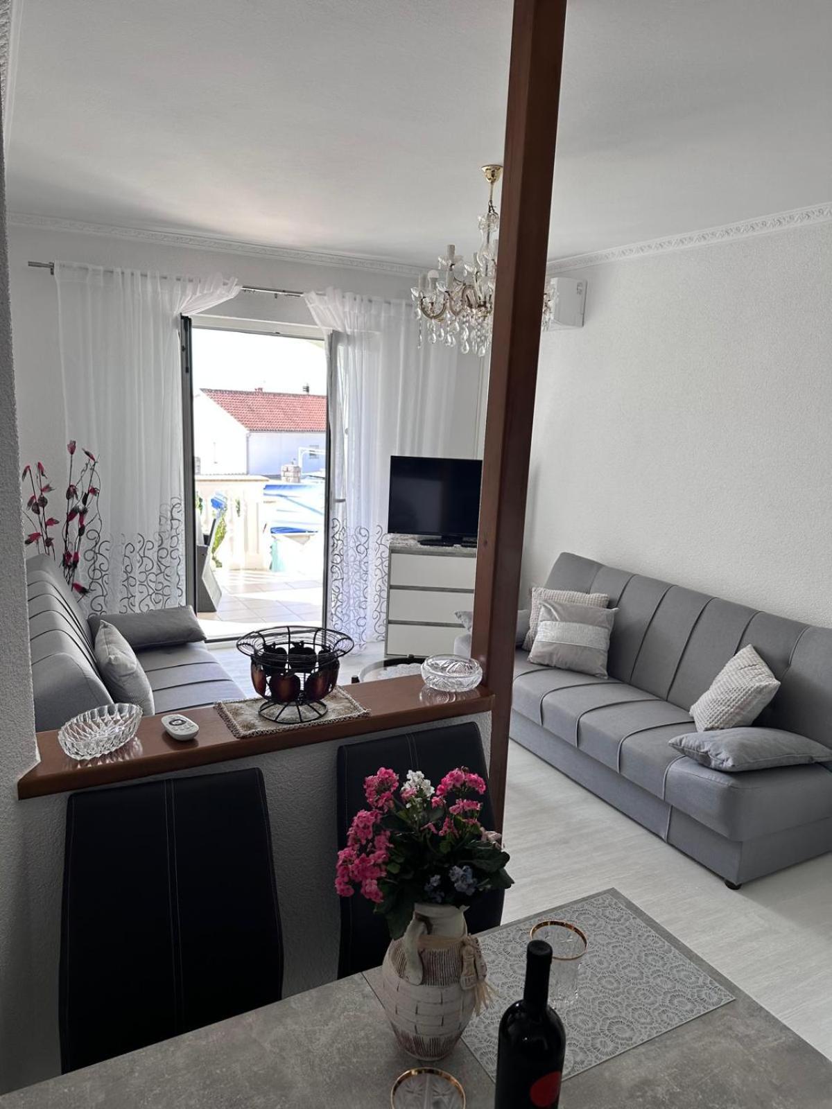 Apartmani Djurda Krk Town Eksteriør bilde